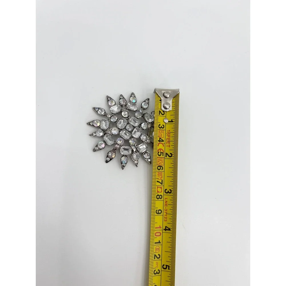 Unbranded item silver